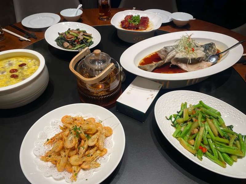 六合美食：舌尖上的文化盛宴